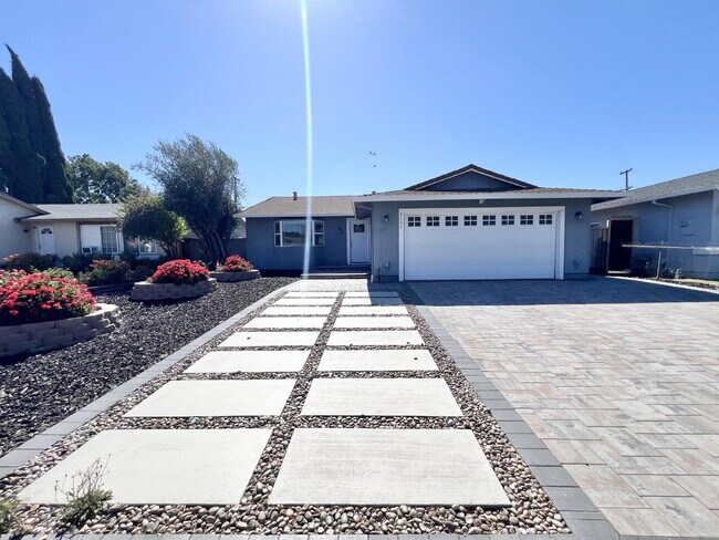 Building Photo - Beautiful 4BR Home in San Jose