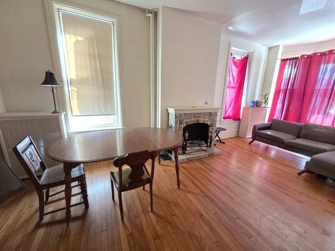 Building Photo - 1817 N 2nd St