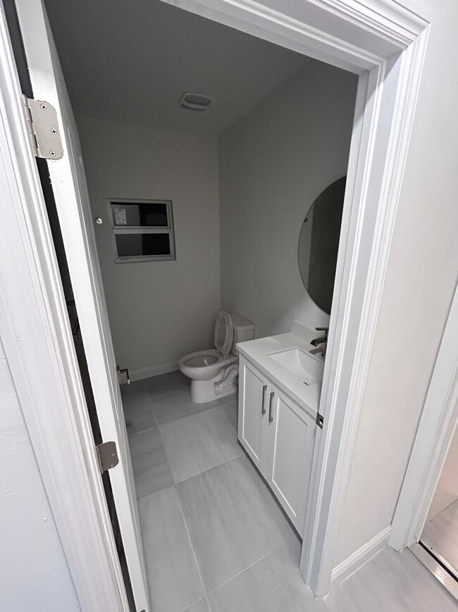 Photo - 2119 Armour Rd Apartment