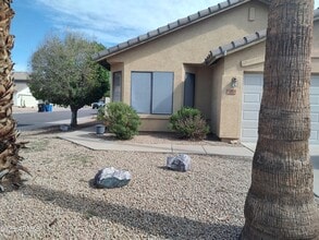 Building Photo - 3220 E Hononegh Dr