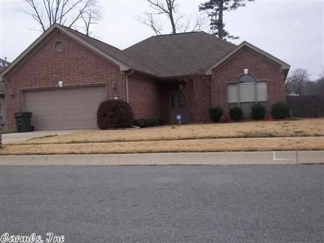Primary Photo - 62 Woodridge Dr