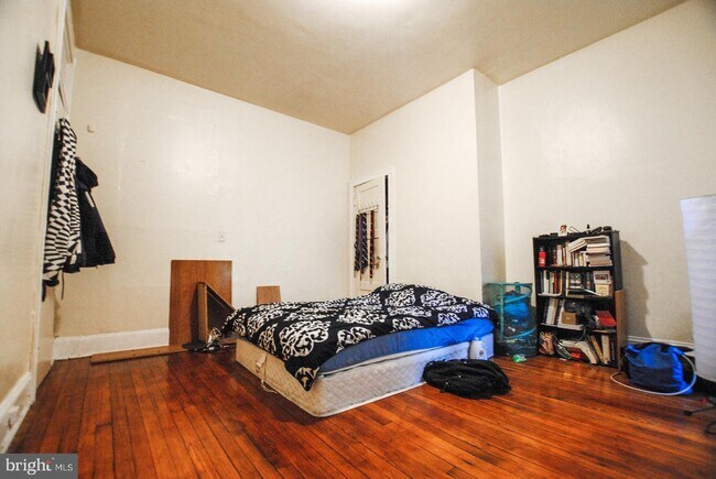 Foto del edificio - 2815 N Calvert St