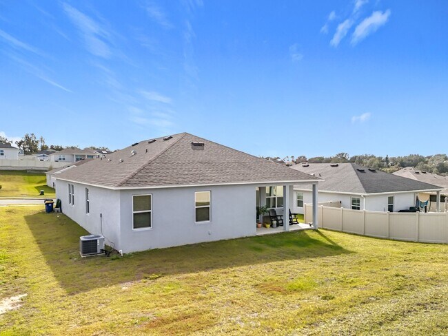 Building Photo - Available Immediately