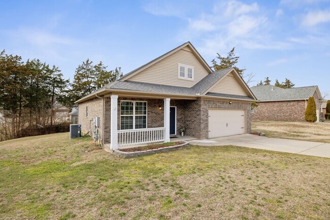 Building Photo - 3 Bedroom 3 Bath Home in Mt Juliet Now Lea...