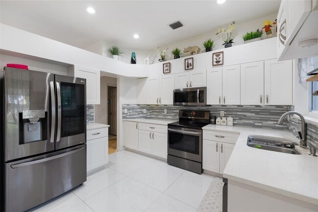 Photo - 5460 NW 38th Terrace House