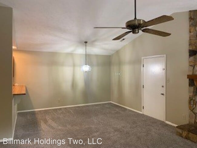 Building Photo - 2 br, 2 bath House - 1899 Tryon Drive Unit 5