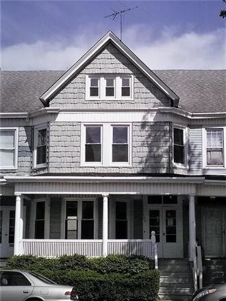 Building Photo - 198 High St