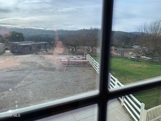 Foto del edificio - 5837 E Los Angeles Ave