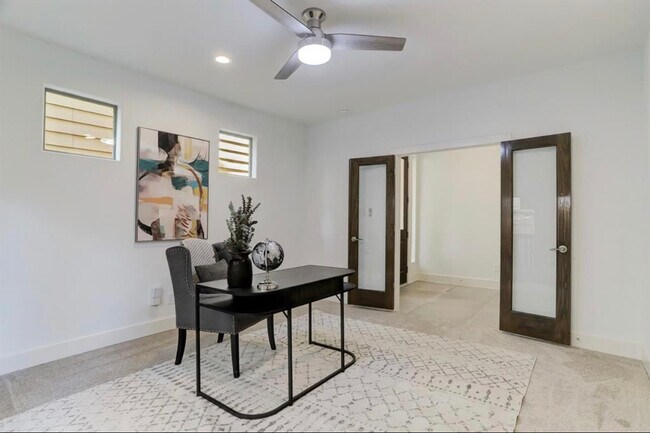 Foto del edificio - 2403 Arabelle St