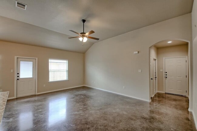 Building Photo - 458 Jack Rabbit Ln