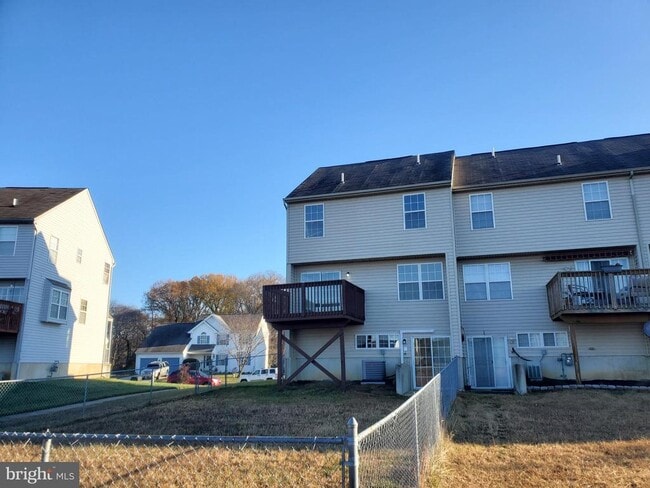 Foto del edificio - 228 Trafalgar Dr