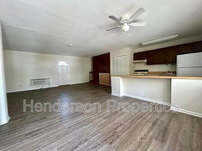 Foto del edificio - 1418 Riverview Rd