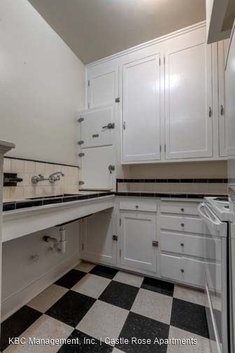 Foto del edificio - 2421 NE Irving St