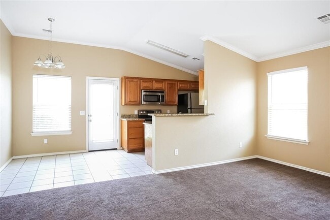 Building Photo - 10633 NW 34th Ter