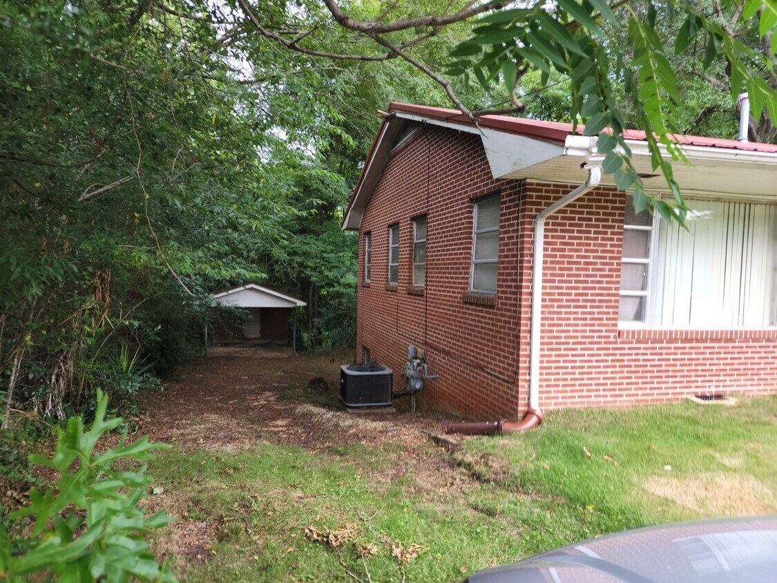 903 S Main St, Tuskegee, AL 36083 House Rental in Tuskegee, AL