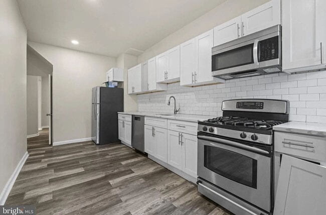 Building Photo - Charming 4 Bedroom Home in West Baltimore