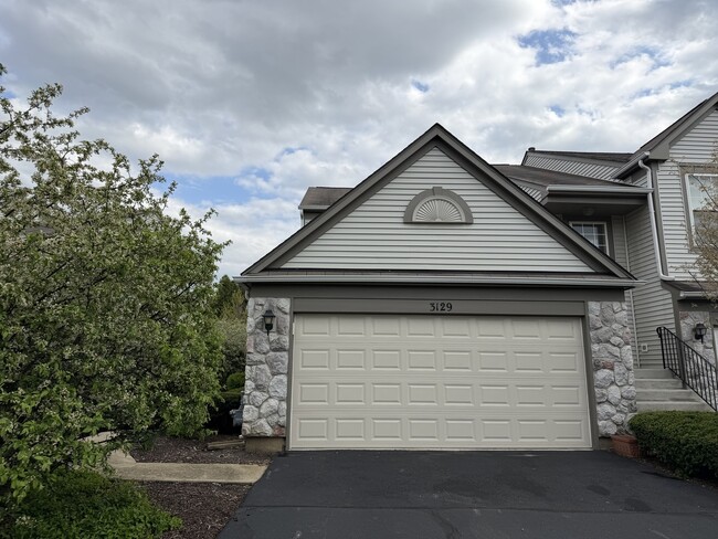 Building Photo - 3129 Ollerton Ave