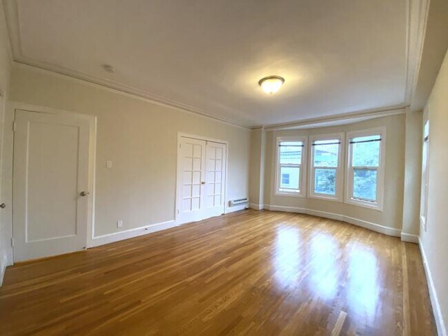 Building Photo - 1 bedroom in San Francisco CA 94115