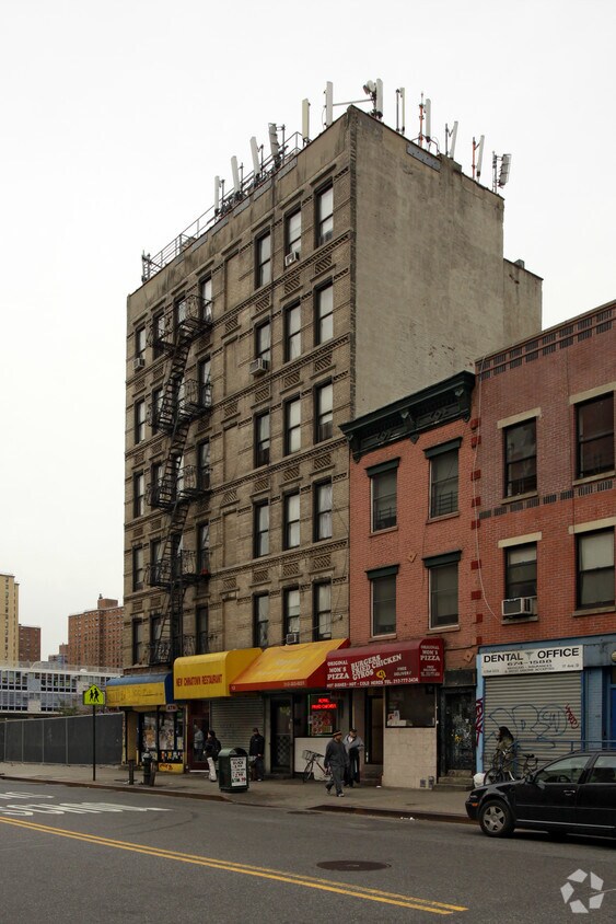 Foto del edificio - 11-13 Avenue D