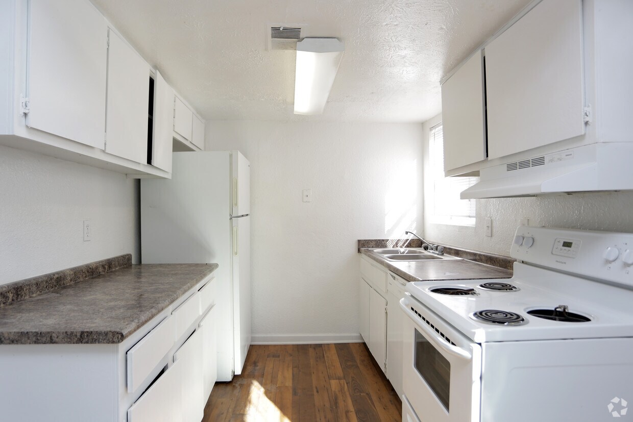 The Reserve at 2070 Apartments 2070 Lake Harbin Rd Morrow, GA