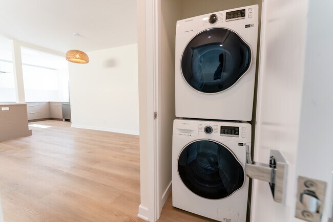 Foto del edificio - 833 20th St