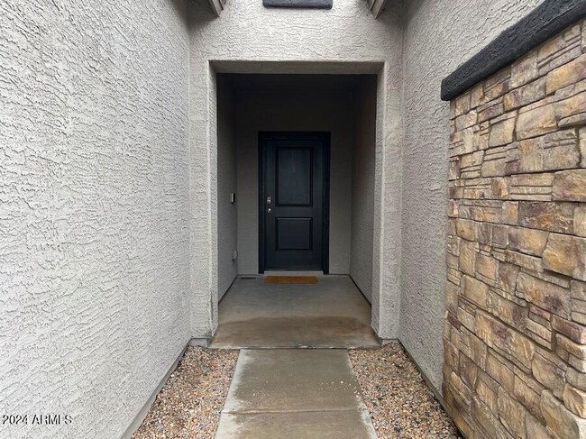 Foto del edificio - 43709 Yucca Ln