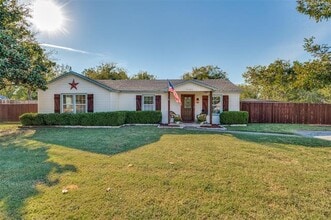 Building Photo - 2601 Murphy Dr