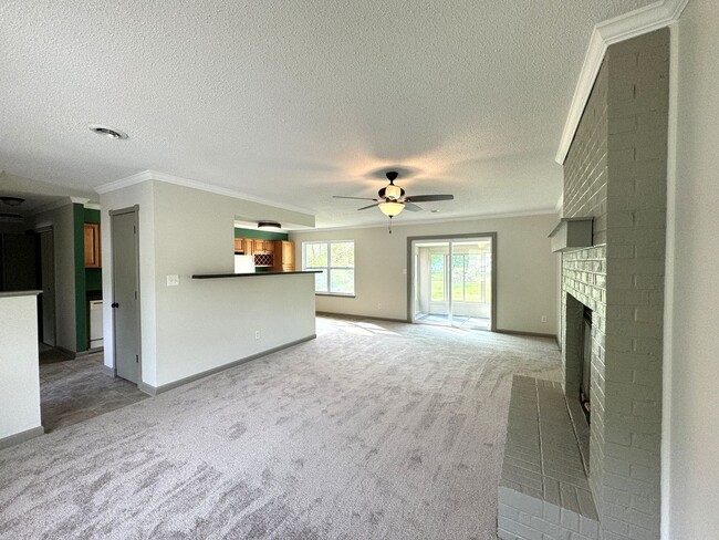 Building Photo - Adorable home located in Southwest side of Jacksonville