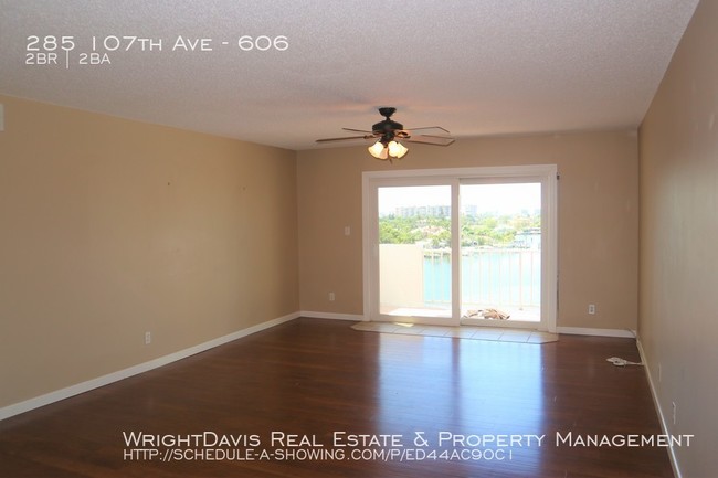 Building Photo - 2/2 Waterfront Condo Living with Views!!
