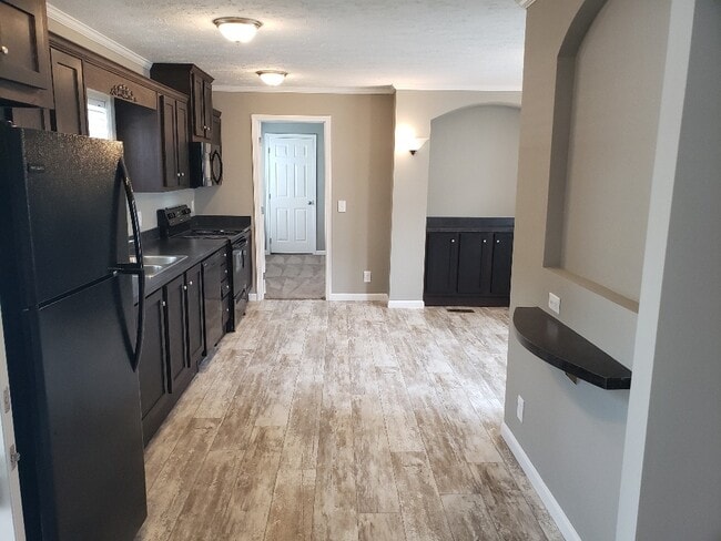 Building Photo - 233 Red Spruce Cir