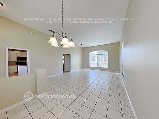 Foto del edificio - 14985 Faversham Cir