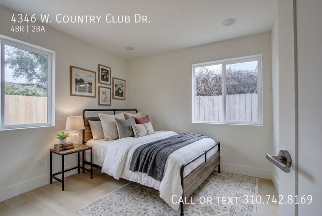 Building Photo - 4346 Country Club Dr
