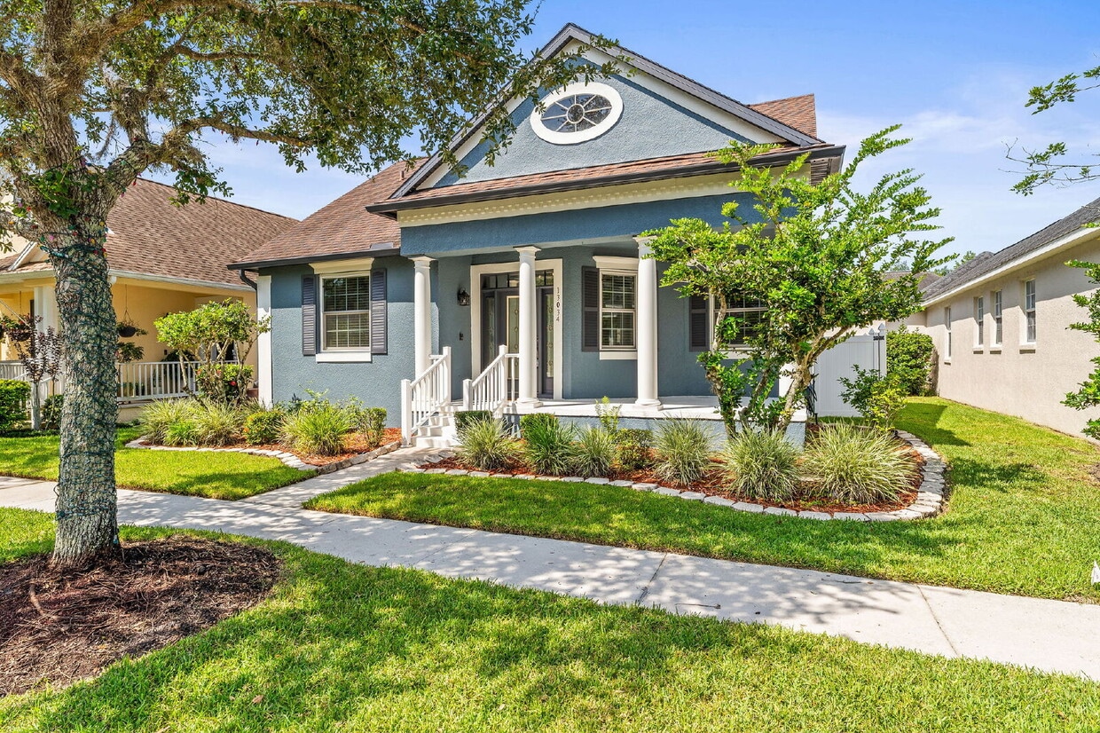 Prime 3 bed/ 2 bath Bungalow in Avalon Park! - Prime 3 bed/ 2 bath Bungalow in Avalon Park!