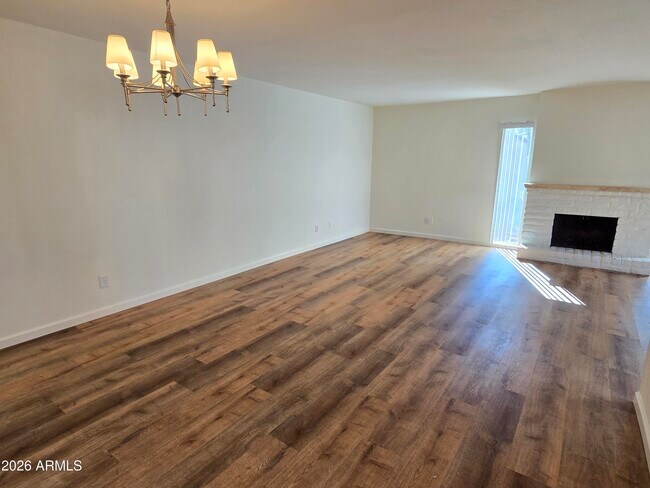 Foto del edificio - 7417 N Vía Camello Del Norte