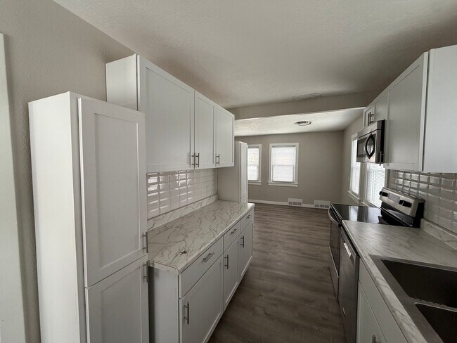 Foto del edificio - 3 Bedroom Home