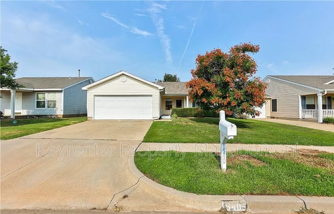 Photo - 15405 Acacia Rd House