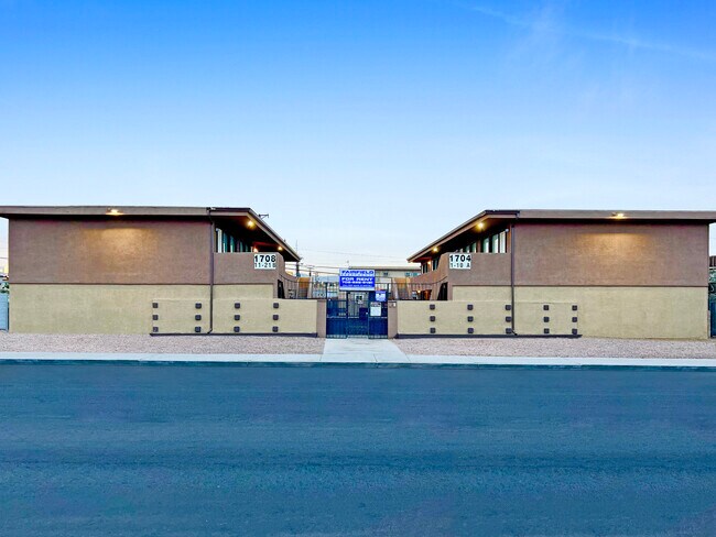 Building Photo - 1708 Fairfield Ave