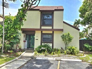 Building Photo - 540 NW 99th Pl