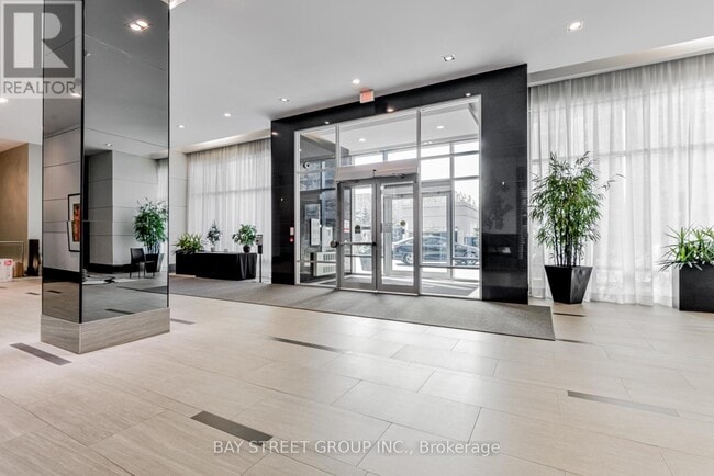 Building Photo - 17-817 Anndale Dr