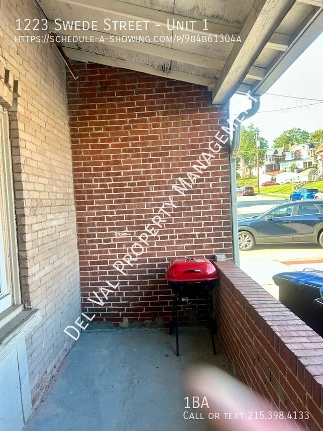 Building Photo - 1223 Swede St