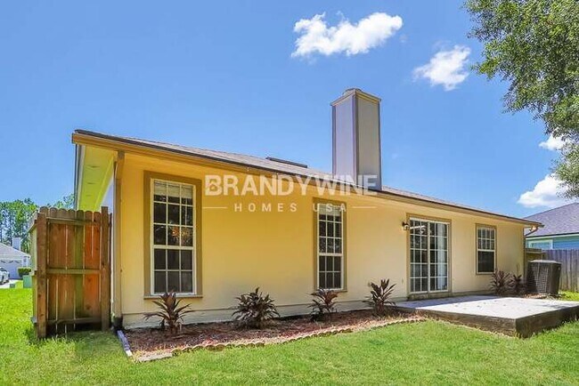 Building Photo - 3555 Barbizon Ct