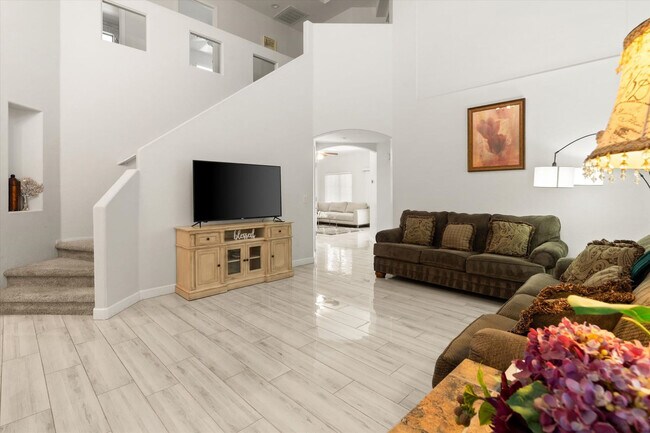 Foto del edificio - 16310 N 151st Ave