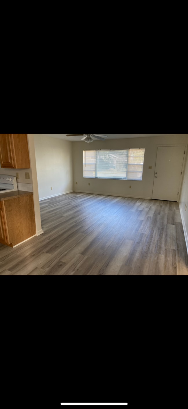 Building Photo - 1207 Sumter St