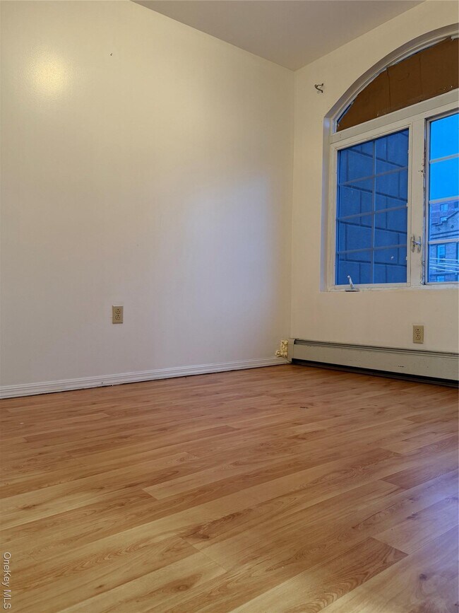 Foto del edificio - 176-06 Jamaica Ave