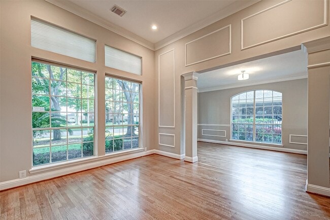 Foto del edificio - 24118 Bay Hill Blvd