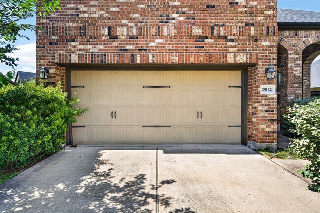 Building Photo - 29122 Parker Trace Dr