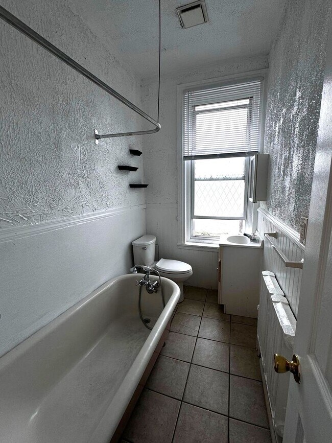 Foto del edificio - 4924-26 Parrish St