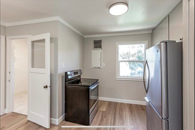 Foto del edificio - 911 Myrtle St