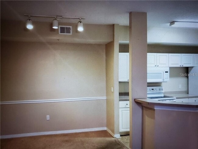 Building Photo - 5560 Metrowest Blvd