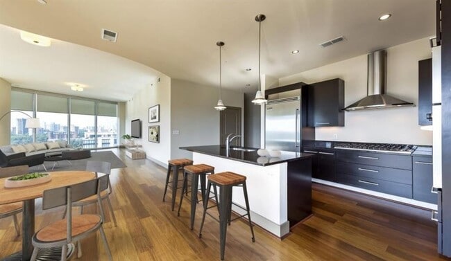 Foto del edificio - 2171 Peachtree Rd NE